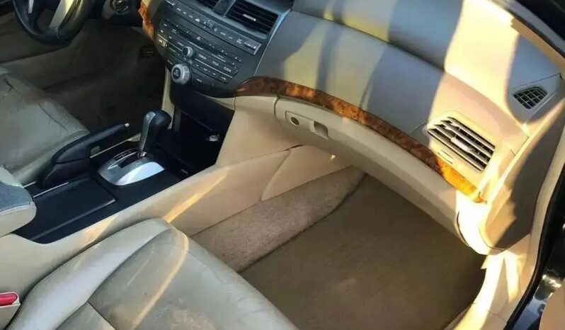 
								2008 Honda Accord full									